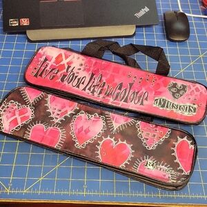 Pink & Black Heart Zipper 15" x 5" x 3.25" Polypropolyne
